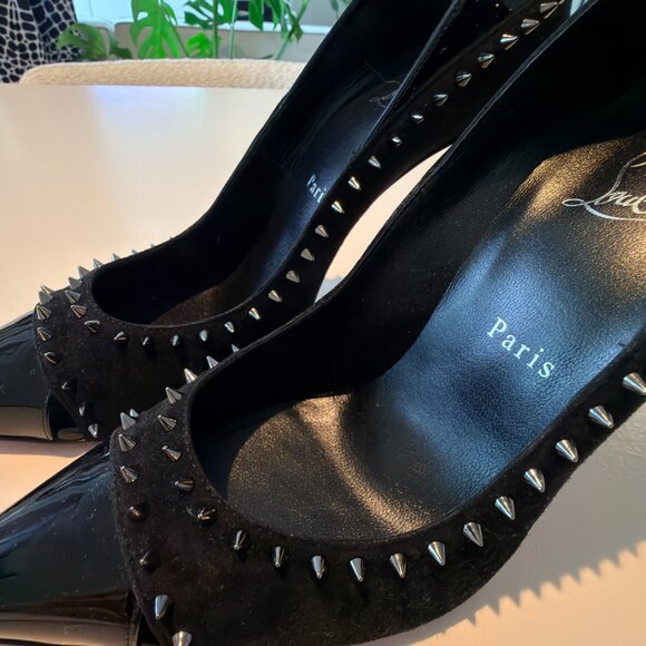 New Christian Louboutin Suede/Patent Leather Duvette Spikes Pumps Size 9 (39) - Picture 5 of 11